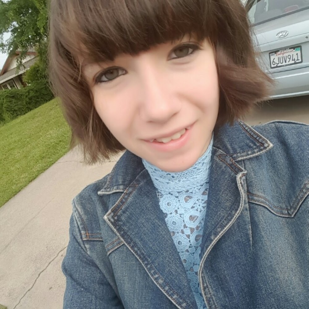 Meet your Posher, Juliana